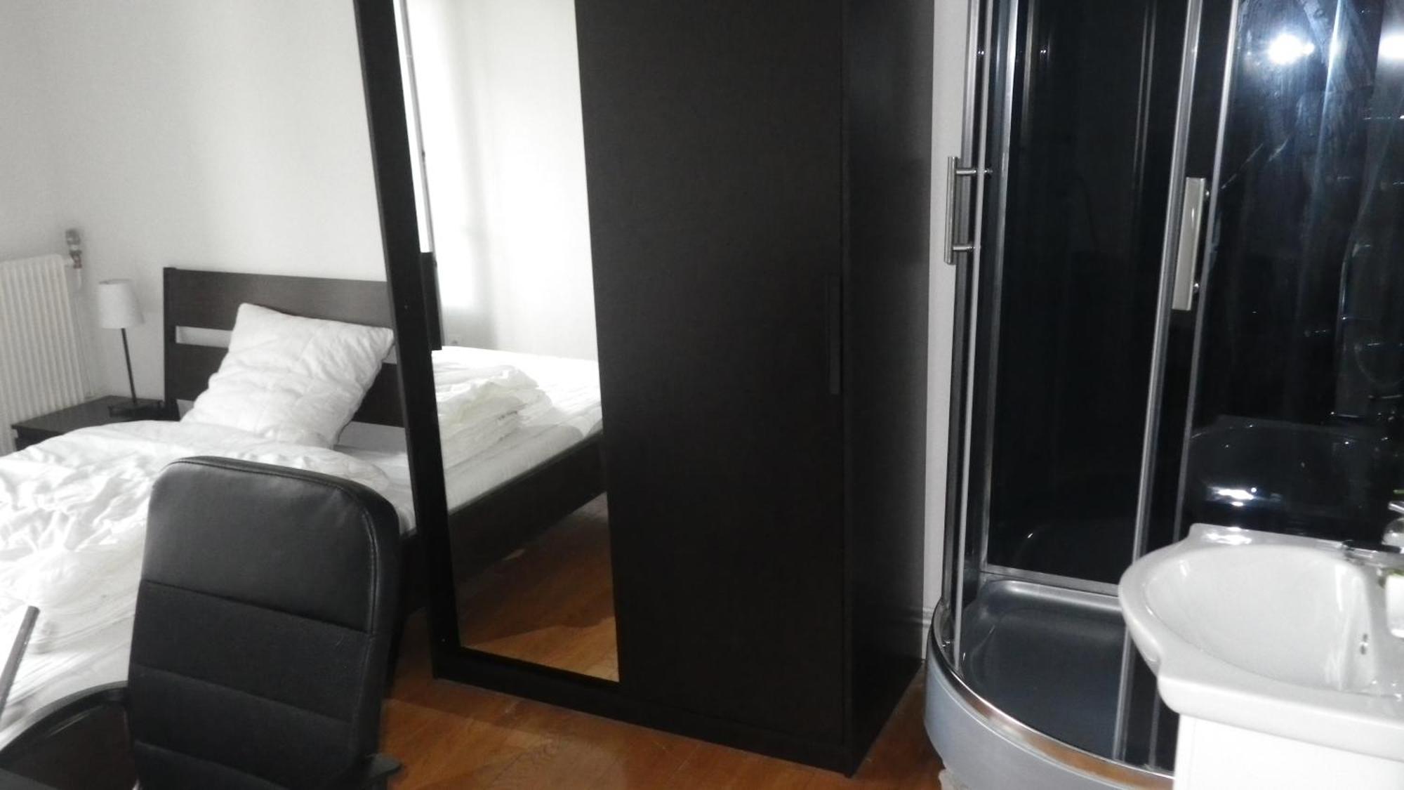 Privee Dans Un En Colocation A A3 Privatunterkunft Grenoble